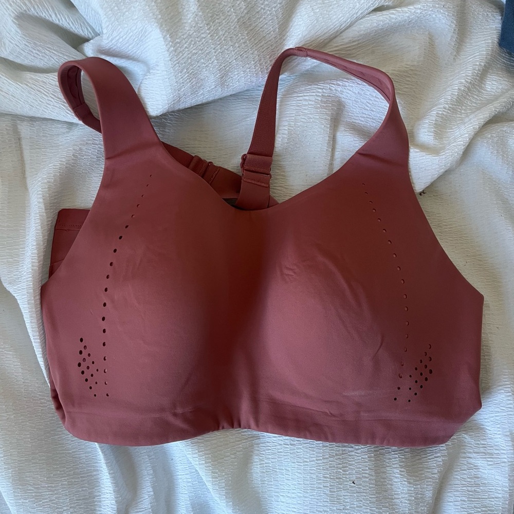 Lululemon high impact bra 34DD NWOT